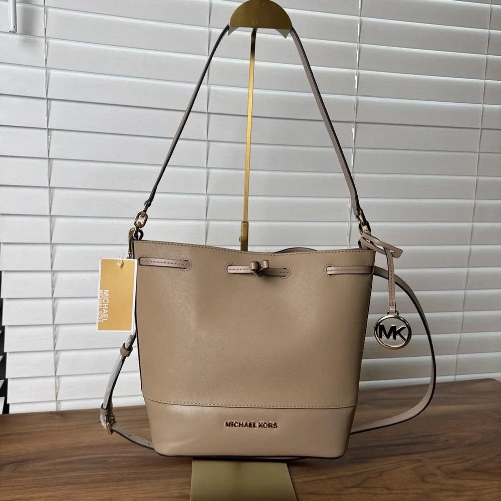 Michael Kors Trista Medium Bucket Bag Truffle Beige Saffiano Leather NWT